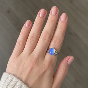 Anillo de Plata de Ley 925 con Ópalo Lechoso Hecho a Mano, Estilo Bohemio Cristiano, Joyería Fina, Regalo, Certificado GIA, Heaven Crafts - Product Image 2