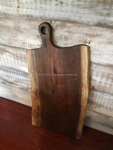 Planche à découper en bois d'acacia artisanale, écologique, lavable au lave-vaisselle, accessoire de cuisine haut de gamme - Product Image 2