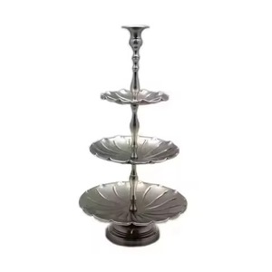 Support à gâteau en métal pour mariage, décoration d'hôtel, présentation de desserts - Product Image 1