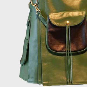 Kilt Tradicional Escocés Hecho a Mano en Cuero PU 100% Verde con Bolsillos 2026 - Product Image 3