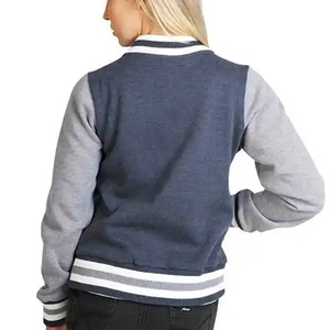 Chaqueta Varsity Unisex de Color Sólido, Material de Forro Polar, Cierre de Botones, Corte Regular, Ropa Casual de Otoño, Rayas Grises y Blancas - Product Image 5