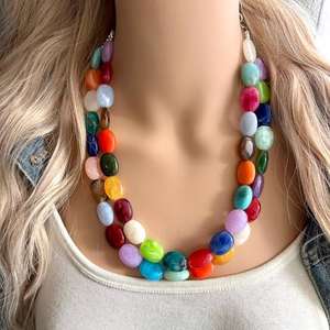 Collar artesanal de resina de lujo con tallado a mano, nuevo - accesorio para mujer, ¡acá a bajo precio! - Product Image 3