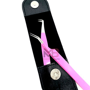 Ensemble de pinces à cils en acier inoxydable rose, pointes précises et lisses pour extensions de cils, avec étui personnalisé - Product Image 4