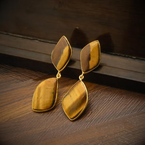 Pendientes de Ojo de Tigre Chapados en Oro de 18K – Doble Gota de Piedra Preciosa Natural – Joyería Elegante y Distintiva - Product Image 2