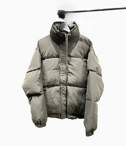 High Loft Insulated Puffer Jacket with Hood Men’s Custom Logo Winter Bubble Jacket Waterproof Outer Shell - Product Image 6