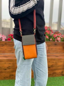 กระเป๋าหนังสะพายข้างแบบพกพาสำหรับผู้หญิง, กระเป๋าหนังสะพายพาดลำตัวแบบตะวันตกมีหลายสี - Product Image 2