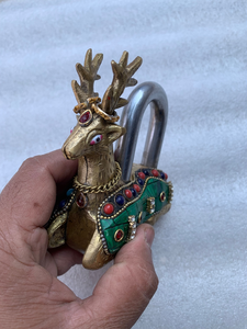 Cadenas décoratif en laiton en forme de cerf, cadenas vintage en métal en forme d'animal avec embellissement coloré, clés squelette ornées - Product Image 2