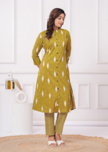 Elegante Conjunto de Kurti y Pantalón de Algodón para Mujer |   Conjunto de Kurta de Corte Recto con Estampado Verde - Product Image 6