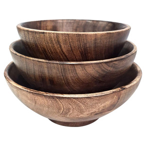 Ensemble de trois bols en bois écologiques au look royal faits à la main en manguier pour la cuisine, la table à manger et la décoration intérieure. - Product Image 1