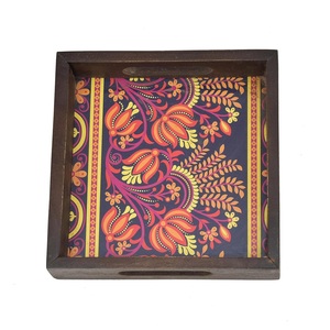 Plateau de service en bois artisanal de qualité supérieure avec motif floral orné, plateau décoratif carré pour commande en gros - Product Image 6