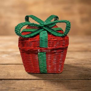 Cesta de regalo hecha a mano de ratán con lazo rojo, forma rectangular, estilo rústico, caja decorativa para el hogar y Navidad. - Product Image 3