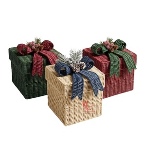 Cesta de regalo de mimbre navideña, cesta de almacenamiento ecológica con lazo de cinta para decoración del hogar y fiestas - Product Image 1