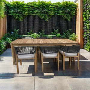 Ensemble de table à manger en bois massif de style minimaliste Mobilier de restaurant durable pour la cuisine Fabriqué au Vietnam - Product Image 4