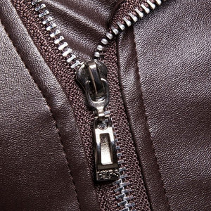 Veste en cuir de vachette sur mesure, créez votre propre veste d'hiver légère et écologique pour homme avec logo sur le devant - Product Image 5