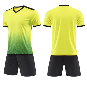 Tenues de football professionnelles légères et anti-humidité pour clubs, écoles, matchs de compétition et entraînements - Product Image 2