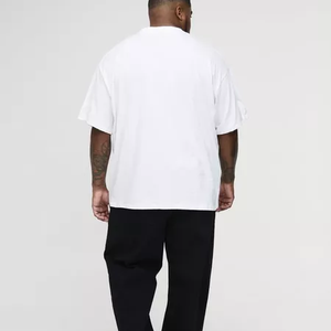 T-shirt pour homme grande taille, fabriqué au Pakistan, entièrement personnalisé, imprimé, logo personnalisé, séchage rapide, respirant, coton/fibre de bambou écologique - Product Image 2
