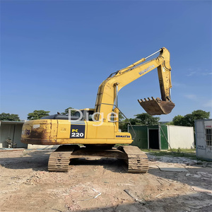 Excavatrice hydraulique japonaise Komatsu PC220-7 d'occasion, 22 tonnes, capacité de la benne 1-1,2 m³, moteur et pompe, 2016-2024, excellent état - Product Image 2