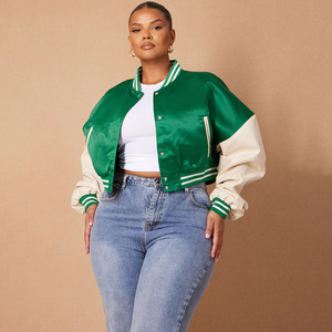 แจ็คเก็ตเบสบอลวาร์ซิตี้คุณภาพพรีเมียมสำหรับผู้หญิง หนังวัวแท้ ทรงครอปเข้ารูป ปักโลโก้ตามสั่ง พิมพ์ลาย ผ้าคอตตอนผสม - Product Image 1