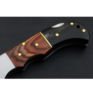 Cuchillos plegables para aventuras al aire libre con hoja de acero inoxidable y sistema de bloqueo seguro para un uso diario confiable y seguro en el campo. - Product Image 5