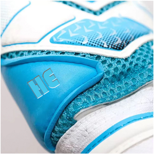 Guantes de Portero de Fútbol Elásticos de Látex Alemán con Diseño Personalizado en Blanco y Azul, Corte Negativo, con Látex Alemán de 4 mm con Relieve - Product Image 4