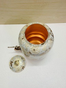 Distributeur d'eau en céramique avec couvercle, motif floral, accents dorés, grande capacité, pour usage domestique - Product Image 2