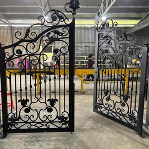 Puerta de Jardín Tradicional con Detalles de Hierro Forjado, Marca TTD, Dimensiones Personalizadas, Acabado con Recubrimiento en Polvo, Ecológica y Duradera, 8 pies - Product Image 3