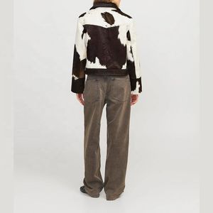 Chaqueta de Invierno de Cuero Genuino para Mujer OEM con Cierre de Cremallera, Forro de Lona, Elegante, Duradera y con Marca Personalizada - Product Image 5