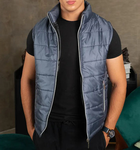 Gilet matelassé d'hiver unisexe vintage OEM ODM sans manches avec logo frontal et fermeture éclair, spécialiste des gilets de taille européenne - Product Image 3