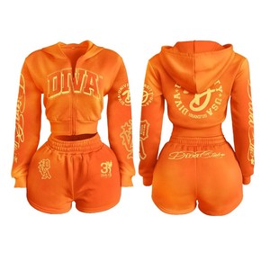 Conjunto de chándal de mujer de peso pesado 400g, estilo streetwear, con lavado, top corto con cremallera, pantalón jogger acampanado y sudadera con capucha con cordón, con logotipo personalizado - Product Image 3