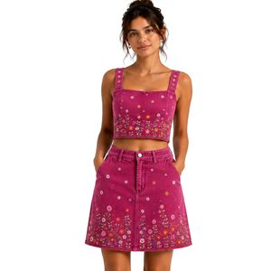 Conjunto de Top Corto y Falda Bordados para Mujer, Color Magenta, Diseño Floral, Verano, Dos Piezas, Logotipo Personalizado, OEM, Ropa al Por Mayor - Product Image 1