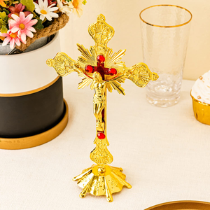 Crucifix mural en or avec base, représentant Jésus-Christ sur la croix, décoration religieuse chrétienne pour église, chapelle, etc. - Product Image 4