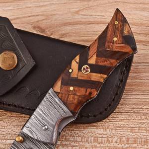 Couteau de chasse pliant à verrouillage Liner Lock en acier Damas forgé à la main, pour l'extérieur, EDC, avec manche personnalisé, vente en gros industrielle, fournitures UA - Product Image 3