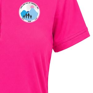 Polo à manches courtes rose vif avec écusson brodé Jack & Jill, col boutonné, léger, pour le sport et les équipes - Product Image 3