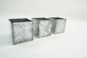 Nouvelle jardinière en fer galvanisé au design contemporain pour la décoration intérieure et l'exposition de pots de fleurs décoratifs - Product Image 4