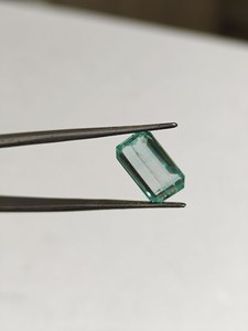 Esmeralda verde octogonal de 6.15 ct, piedra preciosa natural para anillos de compromiso personalizados al mejor precio - Product Image 6