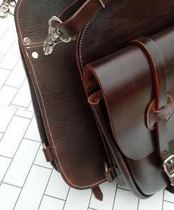 กระเป๋าอานม้าหนังแท้ดีไซน์ทำด้วยมือสไตล์วินเทจทำจากหนังแท้ผลิตภัณฑ์ขี่ม้า - Product Image 3