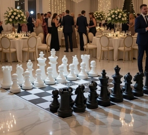 Jeu d'échecs géant de luxe pour thème de cocktail – Accessoire de divertissement haut de gamme pour mariages en extérieur et en intérieur, idéal pour les mariages en destination - Product Image 2