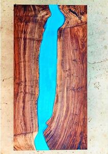 Planche à découper et à servir en bois design avec résine époxy, en bois dur naturel - Product Image 2