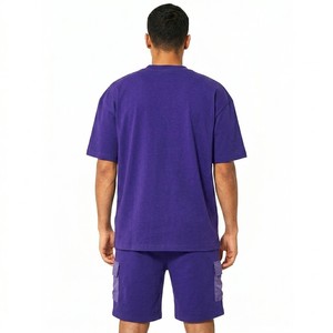 Conjunto Deportivo de Primera Calidad con Bolsillos Tipo Cargo en Color Morado, Camiseta de Algodón Extra Grande para Hombre y Pantalones Cortos Casuales de Verano - Product Image 2
