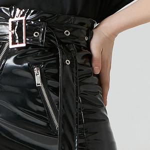 Mini-jupe en cuir PU gothique respirante et à séchage rapide de couleur unie pour femme, idéale pour les soirées et le streetwear - Product Image 5