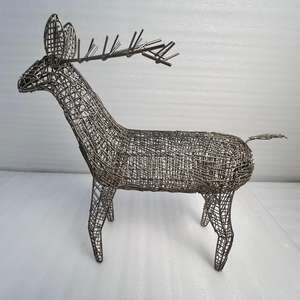 Reno Decorativo de Metal, Escultura Artística, Adorno Navideño Elegante para Decoración de Interiores - Product Image 4