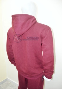 เสื้อฮู้ดผู้ชายทรงปกติ ผ้าฝ้ายฟลีซเนื้อนุ่ม น้ำหนักเบา แขนยาว แบบเรียบ ไม่มีลาย รับผลิตแบบ OEM ODM เสื้อผ้าฤดูหนาว - Product Image 4