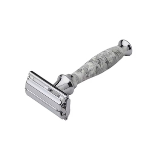 Maquinilla de Afeitar de Doble Filo de Acero Inoxidable de Alta Calidad con Doble Cuchilla para Cara, Cuerpo y Axilas, con Agarre Antideslizante Cómodo - Product Image 3