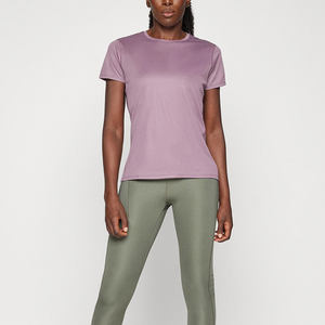 Soldes d'été : T-shirts pour femmes, unis, 100% coton, col rond, coupe slim, décontractés - Product Image 1