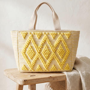 Bolsos Bohemios Acolchados de Diseño, Bolsos de Alta Calidad con Patrón de Diamantes Amarillos, Bolsos Boho Hechos a Mano en India con Diferentes Colores de Tela - Product Image 1