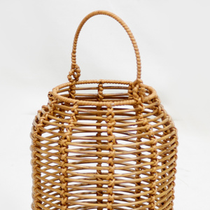 Nouvelle Conception Lanterne Porte-Bougie Haute en Plastique Tressé et Métal Écologique, Support Suspendu en Verre Naturel pour Décoration Intérieure - Product Image 2