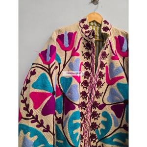 Chaqueta india 100% algodón, hecha a mano, corta, unisex, con bordado floral y forro interior de algodón, estilo boho chic. - Product Image 2