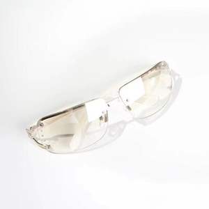 Gafas de Sol Sin Montura de Moda para Mujer, Estilo Europeo y Estadounidense, Gafas Cóncavas para Fotografía de Moda Urbana - Product Image 3