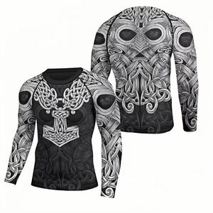 เสื้อแรชการ์ดแขนยาวสำหรับผู้ชาย สีดำขาว พิมพ์ลายมังกรนอร์ส แห้งเร็ว ผลิตจากโพลีเอสเตอร์ - Product Image 6