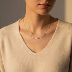 Collar con Colgante de Diamantes Curvos con Corte Brillante Redondo de 3.00 CTW en Oro Sólido de 9K con Cadena a Juego - Product Image 6